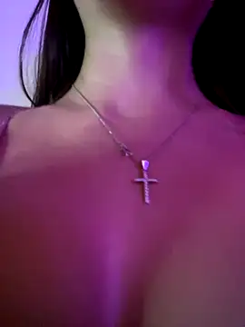 Sofia18_pinkk live sex cam