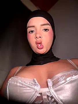 lalilamassu1 live sex cam