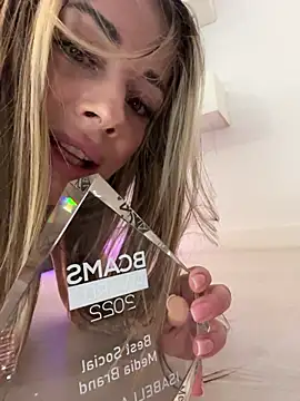 IsabellaEtthan live sex cam