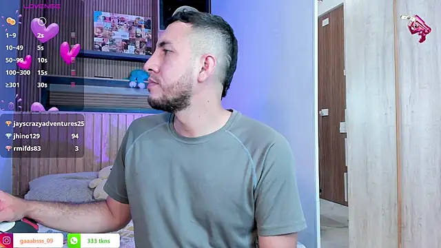 alessandroo013 live sex cam