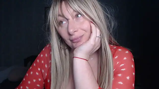 Yummy_Gloria live sex cam