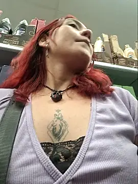 Eveeelyn25 live sex cam