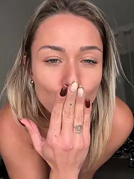 petrouchkaaa_ live sex cam