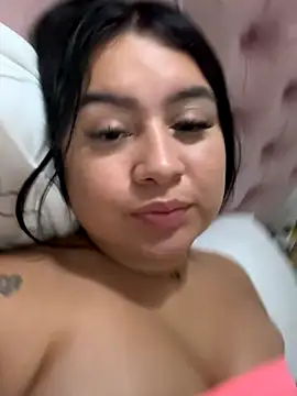 Pretty_Isadora live sex cam