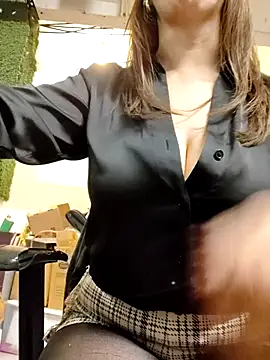 Mia_Novikov live sex cam