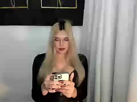 hotstellacumxxx live sex cam