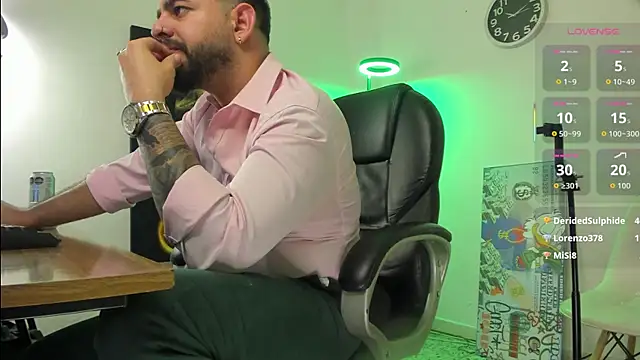 Ethan_Castellano live sex cam