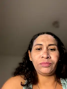 Carola-Ross live sex cam