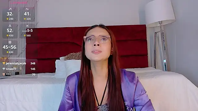 sara_saenz99 live sex cam