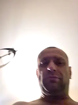 Roman0798 live sex cam