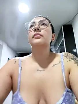 You-kitty2025 live sex cam