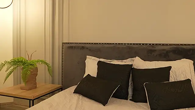 IrisBaker live sex cam