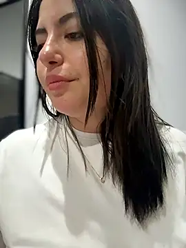 sukhakunis1 live sex cam