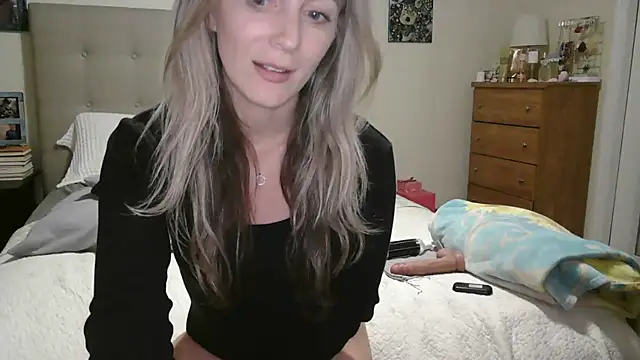 Heyitsmee33 live sex cam