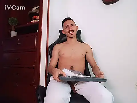 HomeAloneK live sex cam