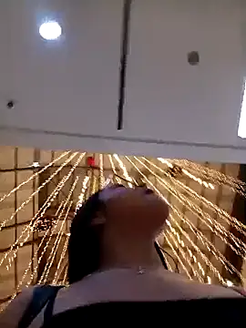 -VICKKY live sex cam