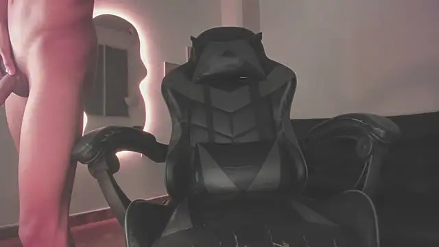 Senpai_Lover live sex cam