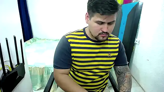 pitbullveryhot live sex cam