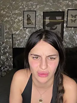 DeineJulia live sex cam