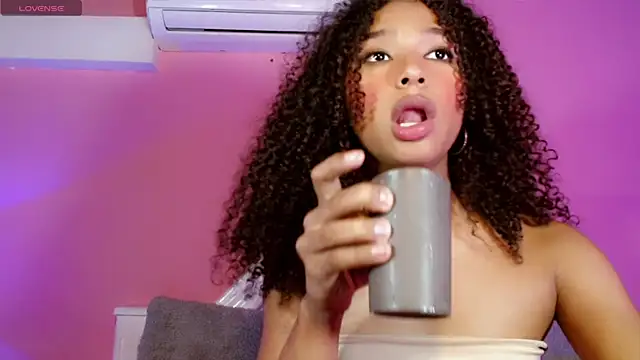 _IsabellaRousse live sex cam