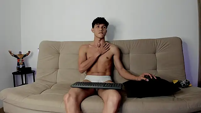 2Amateur_Guys live sex cam