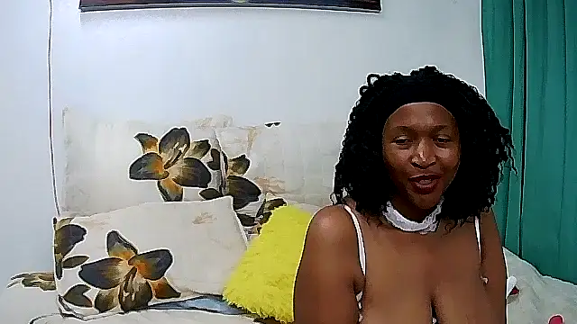 HipsDontLieX95 live sex cam