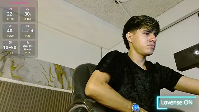 Dyla_n18 live sex cam