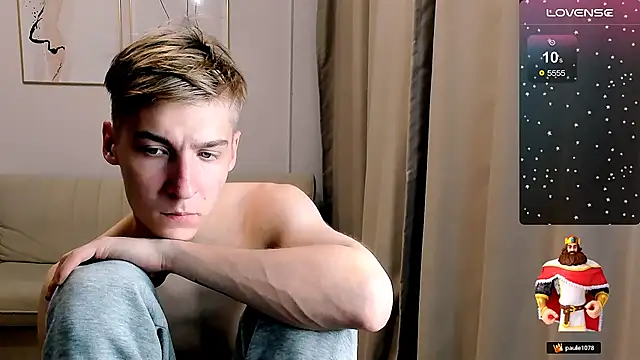 MrSexyCum4U live sex cam