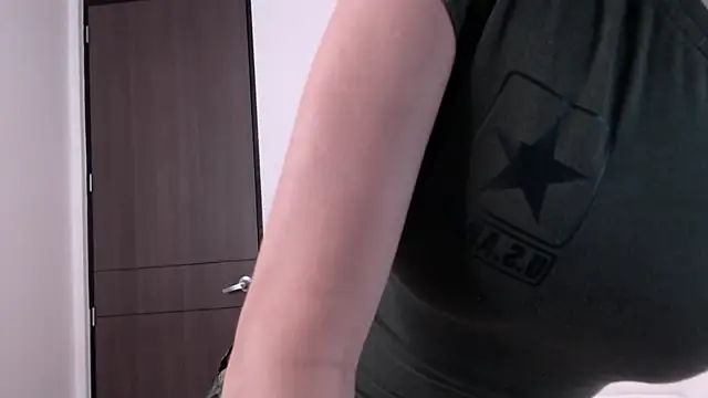 Raven__Blod live sex cam