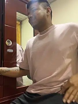 Saipadpuer30 live sex cam