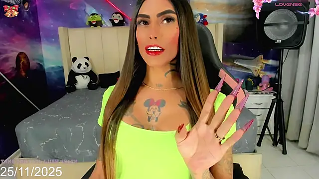 Nella_Dolls live sex cam