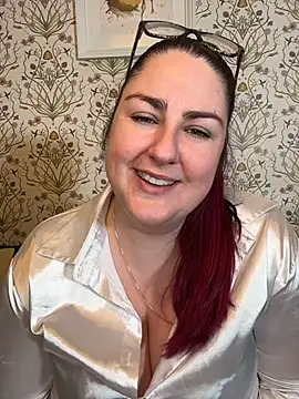 Lacey-BBW live sex cam