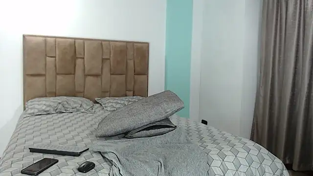 aleejhandraa live sex cam