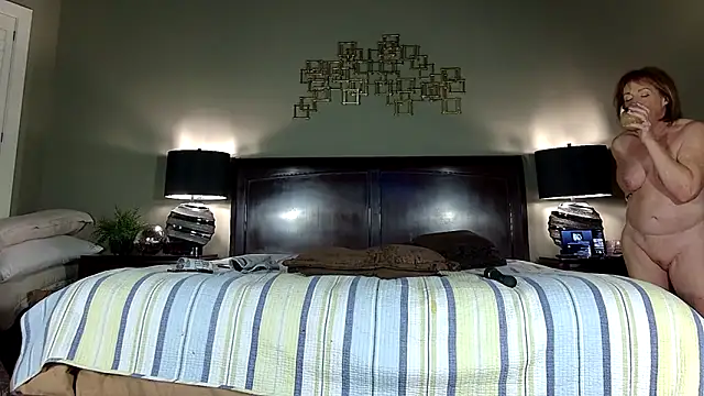 Hornylouisewil live sex cam