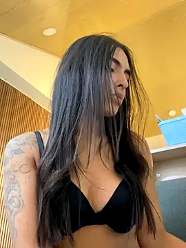 DaphneUwu live sex cam