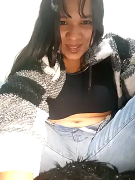 VivienAndClark live sex cam