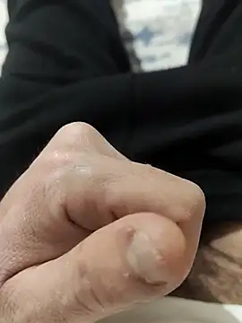 ssikerek23 live sex cam