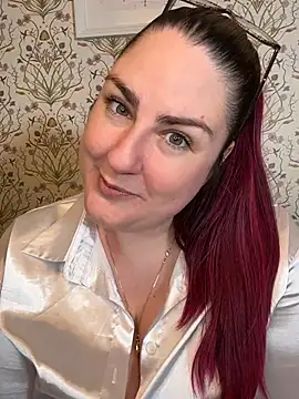Lacey-BBW live sex cam
