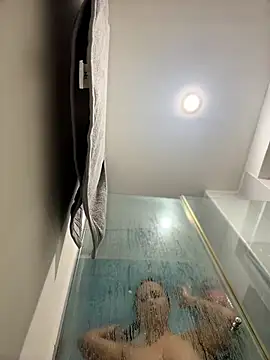 sukhakunis1 live sex cam