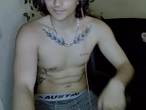 In_Helio live sex cam