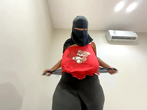 Submissive_Arab live sex cam