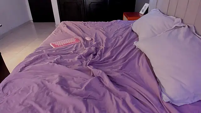 Emiily_Stonee live sex cam