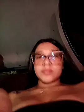 -VICKKY live sex cam