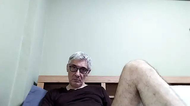 BIGUNCUTHARDCOCK live sex cam