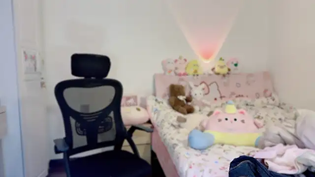 Onecutelittle live sex cam