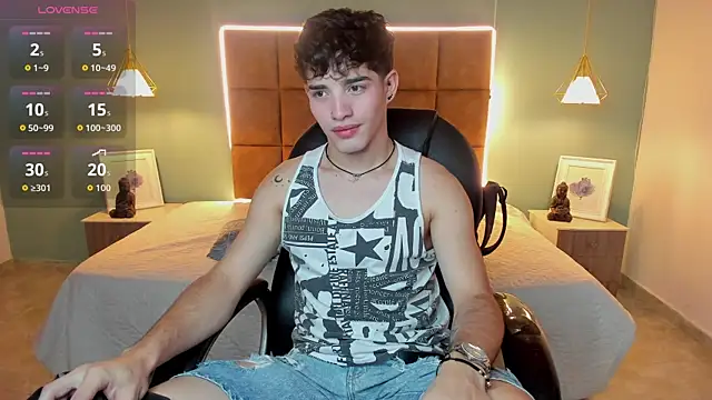 AlejooTwink live sex cam