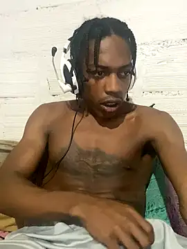 Larry-n-clouds live sex cam