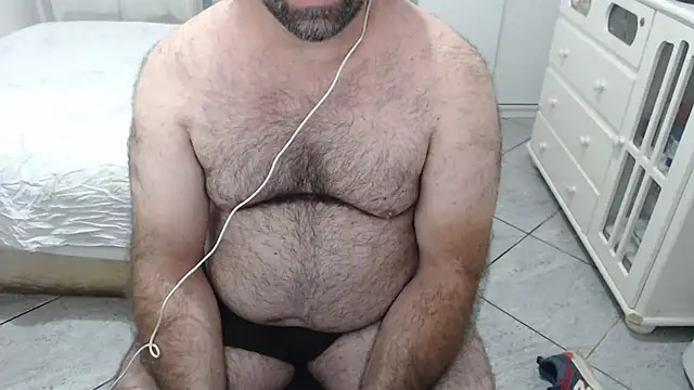 MysterBearMG live sex cam