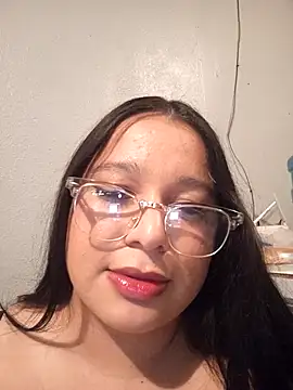 Leslydeleon23 live sex cam