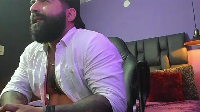 Lyon_vach live sex cam